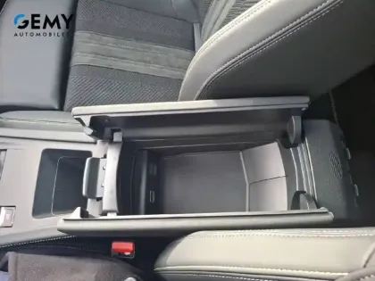 Photo 74 Peugeot 408  Electrique 58 kWh 210ch