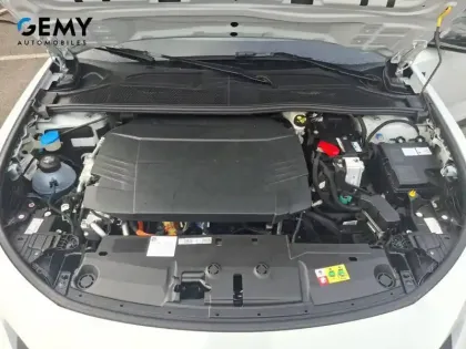 Photo 41 Peugeot 408  Electrique 58 kWh 210ch