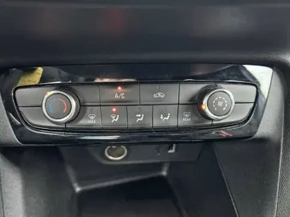 Photo 14 Opel Corsa  1.2 Turbo 100 ch BVM6