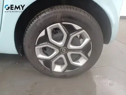 Photo 10 Renault Twingo  III E-Tech