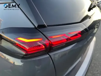 Photo 39 Peugeot 2008  Electrique 50 kWh 136 ch