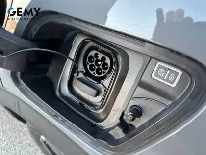 Photo 37 Peugeot 2008  Electrique 50 kWh 136 ch