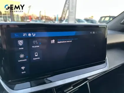 Photo 47 Peugeot 2008  Electrique 50 kWh 136 ch