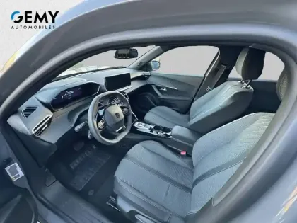 Photo 8 Peugeot 2008  Electrique 50 kWh 136 ch