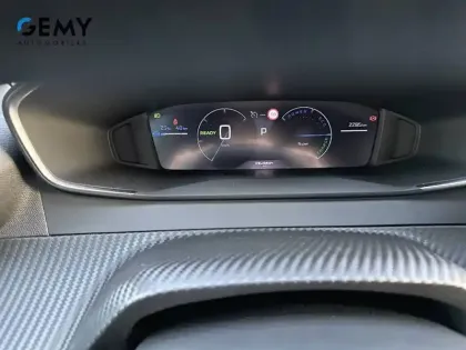 Photo 21 Peugeot 2008  Electrique 50 kWh 136 ch