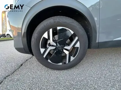 Photo 10 Peugeot 2008  Electrique 50 kWh 136 ch