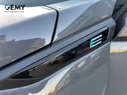 Photo 36 Peugeot 2008  Electrique 50 kWh 136 ch