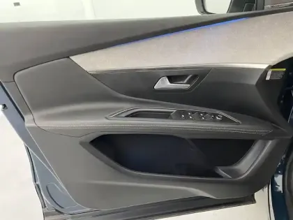 Photo 25 Peugeot 3008  Hybrid4 300 e-EAT8