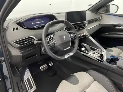 Photo 23 Peugeot 3008  Hybrid4 300 e-EAT8