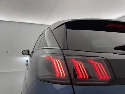 Photo 27 Peugeot 3008  Hybrid4 300 e-EAT8