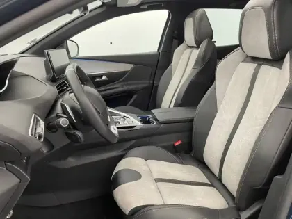 Photo 13 Peugeot 3008  Hybrid4 300 e-EAT8