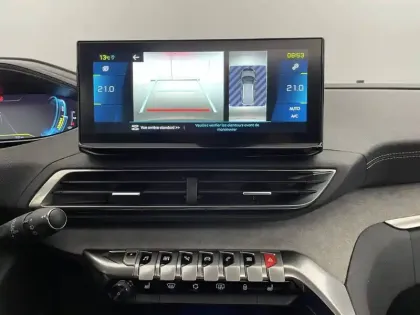 Photo 24 Peugeot 3008  Hybrid4 300 e-EAT8