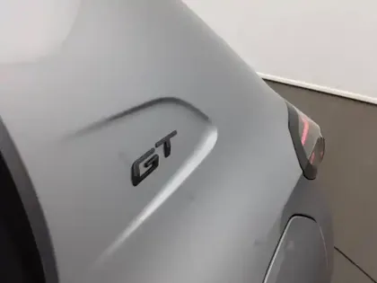 Photo 47 Peugeot 208  Hybrid 100 e-DCS6