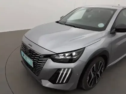 Photo 39 Peugeot 208  Hybrid 100 e-DCS6