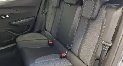 Photo 43 Peugeot 2008  100 S&S BVM6