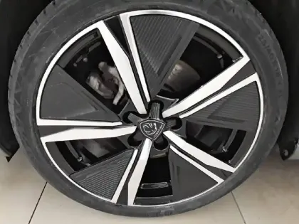 Photo 32 Peugeot 308  SW PureTech 130ch S&S EAT8