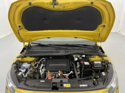 Photo 21 Peugeot 208  Electrique 50 kWh 136ch