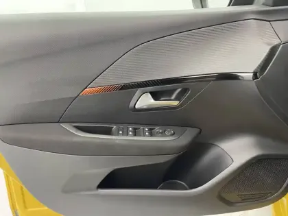 Photo 26 Peugeot 208  Electrique 50 kWh 136ch