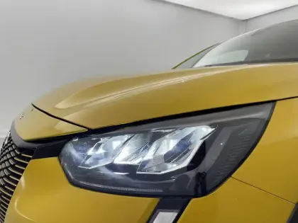 Photo 33 Peugeot 208  Electrique 50 kWh 136ch