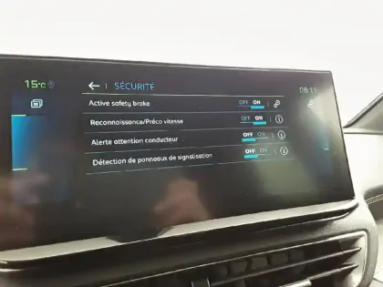 Photo 20 Peugeot 3008  Hybrid 225 e-EAT8