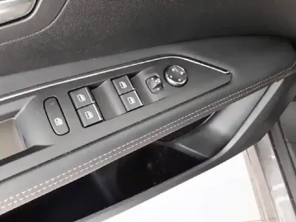 Photo 25 Peugeot 3008  Hybrid 225 e-EAT8