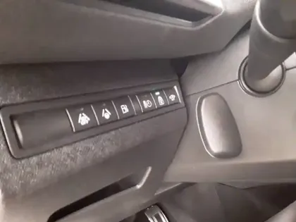 Photo 23 Peugeot 3008  Hybrid 225 e-EAT8