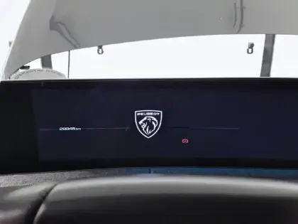 Photo 37 Peugeot 3008  Hybrid 136 e-DCS6