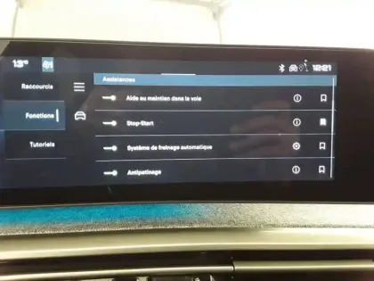 Photo 48 Peugeot 3008  Hybrid 136 e-DCS6