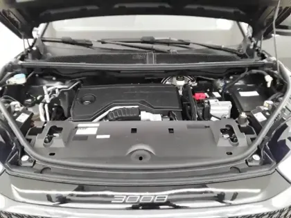 Photo 54 Peugeot 3008  Hybrid 136 e-DCS6