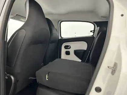 Photo 33 Renault Twingo  III Achat Intégral - 21