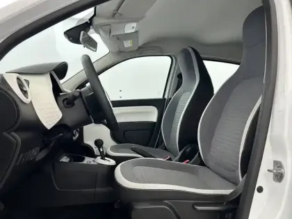 Photo 17 Renault Twingo  III Achat Intégral - 21