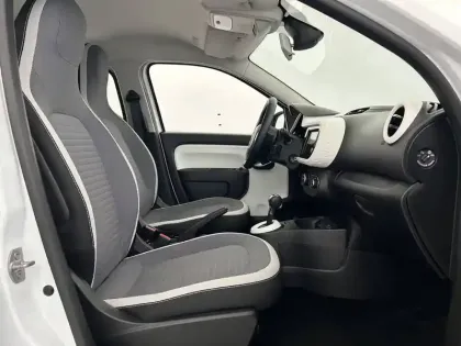 Photo 22 Renault Twingo  III Achat Intégral - 21