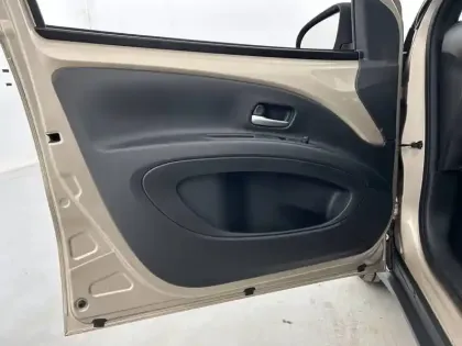 Photo 10 Toyota Aygo  X 1.0 VVT-i 72 S-CVT