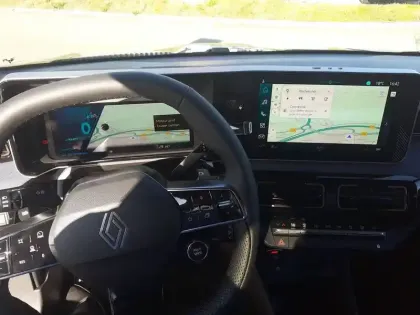 Photo 56 Renault 4 Renault  E-Tech Electrique 150 ch autonomie confort