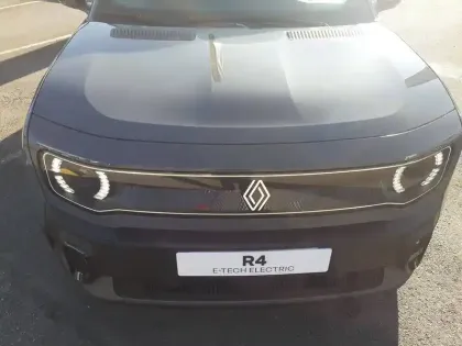 Photo 23 Renault 4 Renault  E-Tech Electrique 150 ch autonomie confort