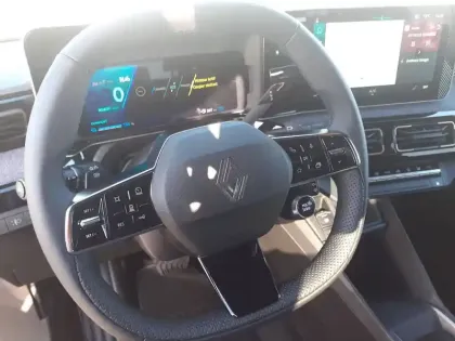 Photo 43 Renault 4 Renault  E-Tech Electrique 150 ch autonomie confort