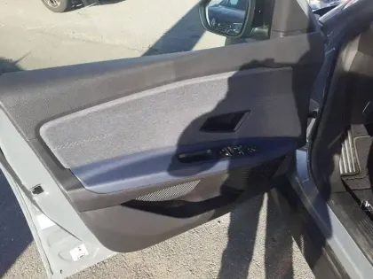 Photo 10 Renault 4 Renault  E-Tech Electrique 150 ch autonomie confort