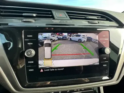 Photo 23 Volkswagen Touran  2.0 TDI 150 DSG7 7pl