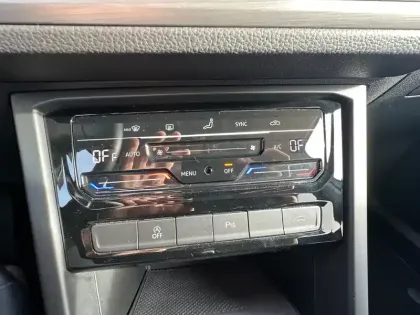 Photo 19 Volkswagen Touran  2.0 TDI 150 DSG7 7pl