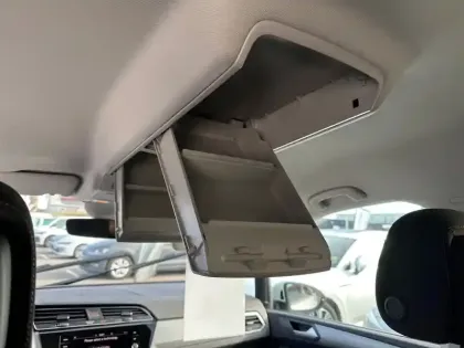 Photo 26 Volkswagen Touran  2.0 TDI 150 DSG7 7pl