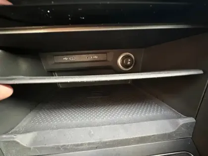 Photo 18 Volkswagen Touran  2.0 TDI 150 DSG7 7pl