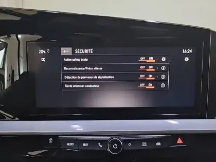 Photo 21 Opel Mokka  Electrique 136 ch & Batterie 50 kWh