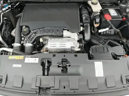 Photo 11 Peugeot 308  PureTech 110ch S&S BVM6