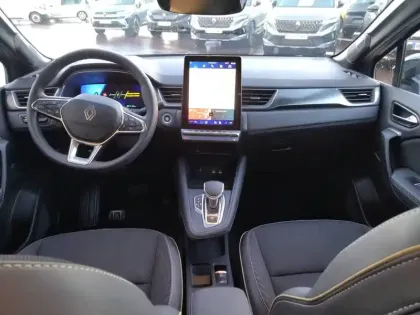 Photo 6 Renault Symbioz  E-Tech full hybrid 145