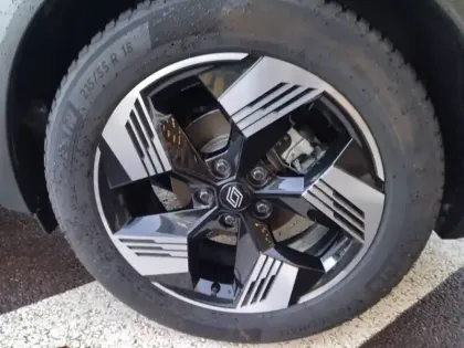 Photo 10 Renault Symbioz  E-Tech full hybrid 145