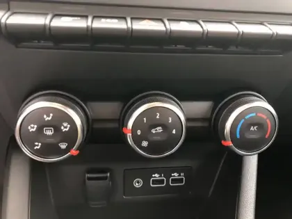 Photo 26 Renault Clio Gén. V (BJA) Ph1 NG Equilibre 5