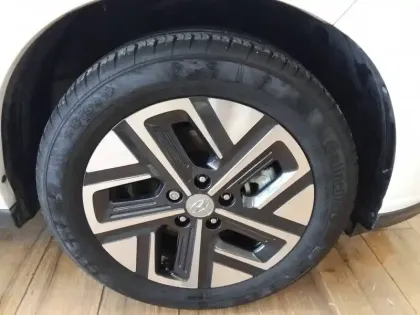 Photo 40 Hyundai Kona  Electrique 39 kWh - 136 ch