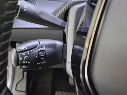 Photo 46 Peugeot 208  Electrique 50 kWh 136ch