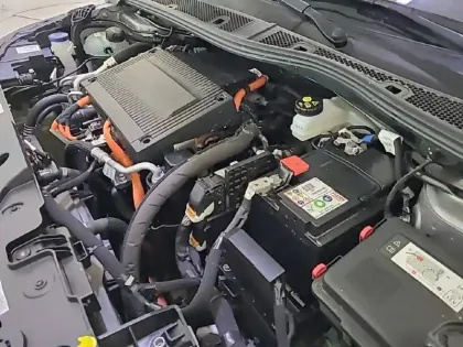 Photo 36 Peugeot 208  Electrique 50 kWh 136ch