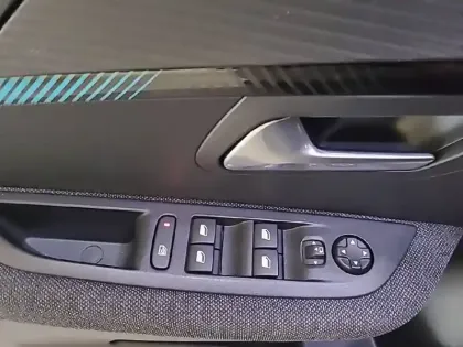 Photo 50 Peugeot 208  Electrique 50 kWh 136ch